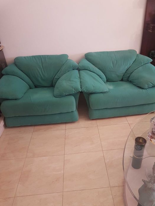 Vende-se sofás verdes