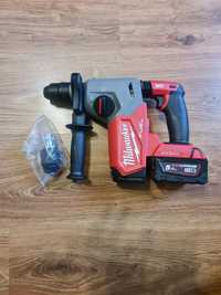 Продам перфератор milwaukee m18