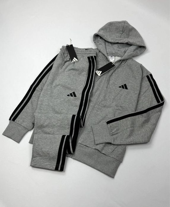 Костюм ADIDAS Fleece  новий оріигінал С. М.  Л