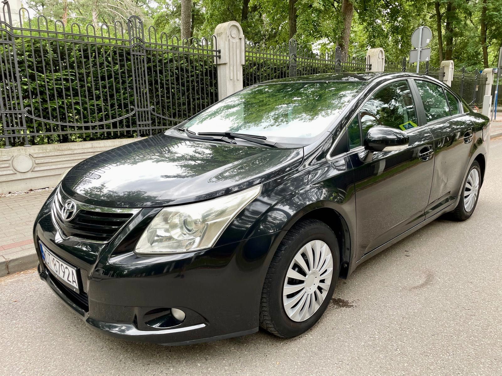 Toyota Avensis 2.0 diesel 2009 idealny stan zadbany serwisowany