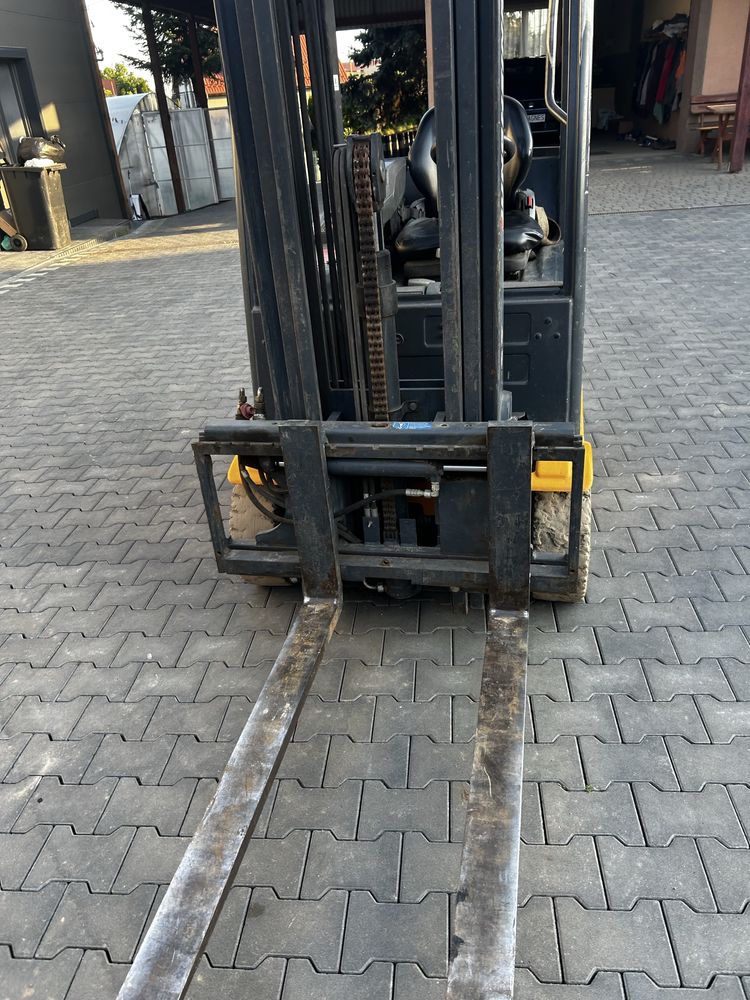 Wózek widłowy elektryczny elektryk Jungheinrich EFG 213 216k triplex