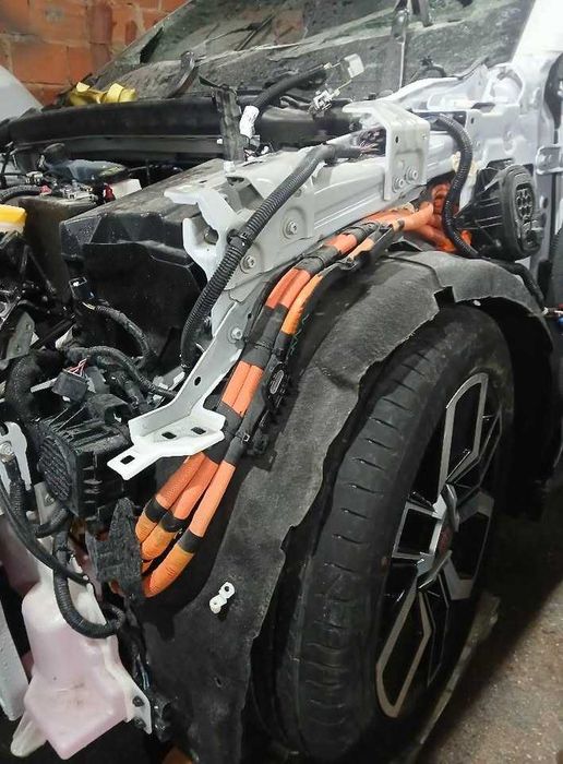 Renault 5 eléctrico para peças (apenas 1500km)