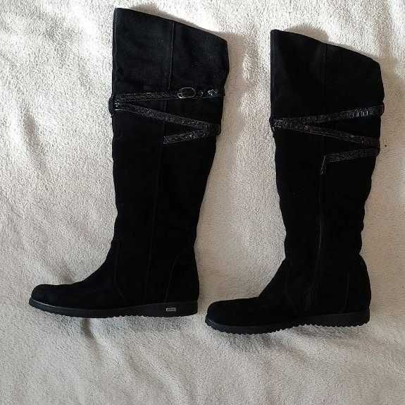 Женские  черные  замшевые сапоги 38 р