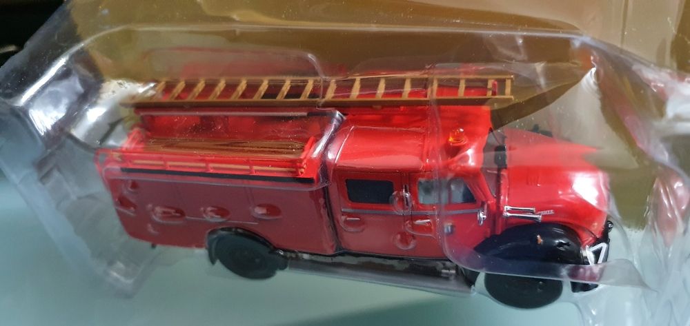 Miniatura camião bombeiros Madrid Magirus deutz mercur