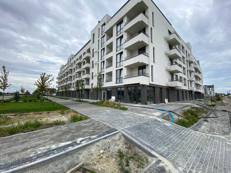 ОРЕНДА МАГАЗИНУ 106кв.м. Городок, кутове, фасадне