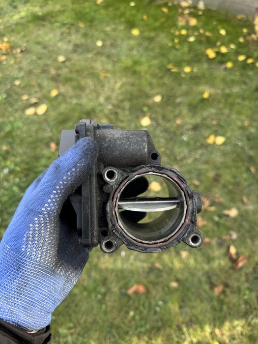 Дросельна заслонка VW T5 2.0 TDI/BiTDI