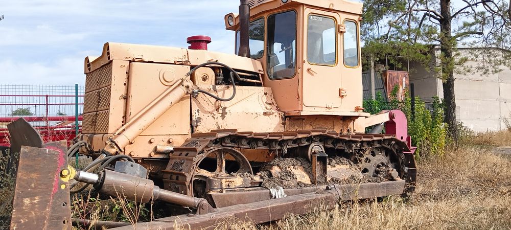 Бульдозер/ Агротехніка