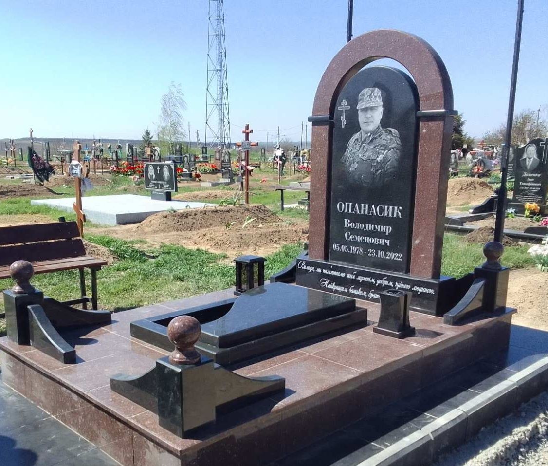 Пам'ятники від виробника ЕЛІБРА