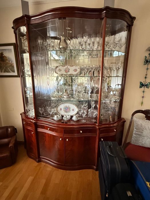 Elegante conjunto sala madeira mogno em excelente estado