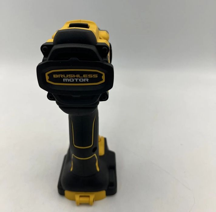 Акумуляторний безщітковий дриль-шуруповерт DEWALT DCD800P1 20V 90 Nm