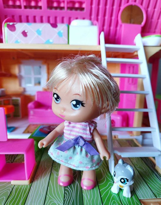 Barriguitas - Chalé Rolante c/ 2 bonecas