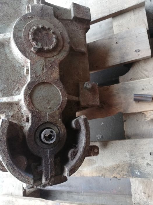 Starocie stara ciężka przekładnia WD-200