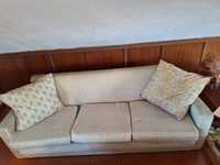 Conjunto de sofá e dois maples em boas condições