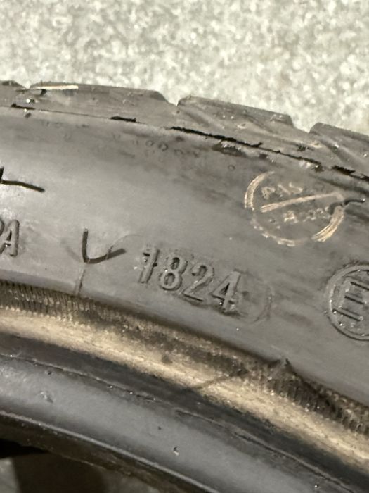 Opony zimowe nowe 225 40 r18 Rivo Winmaster Arw 2 2024 rok