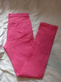Różowe jeansy z H&M