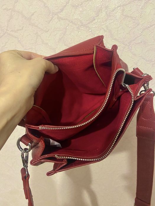 Сумка шкіряна гнила вишня червона крос боді повсякденна жіноча клатч