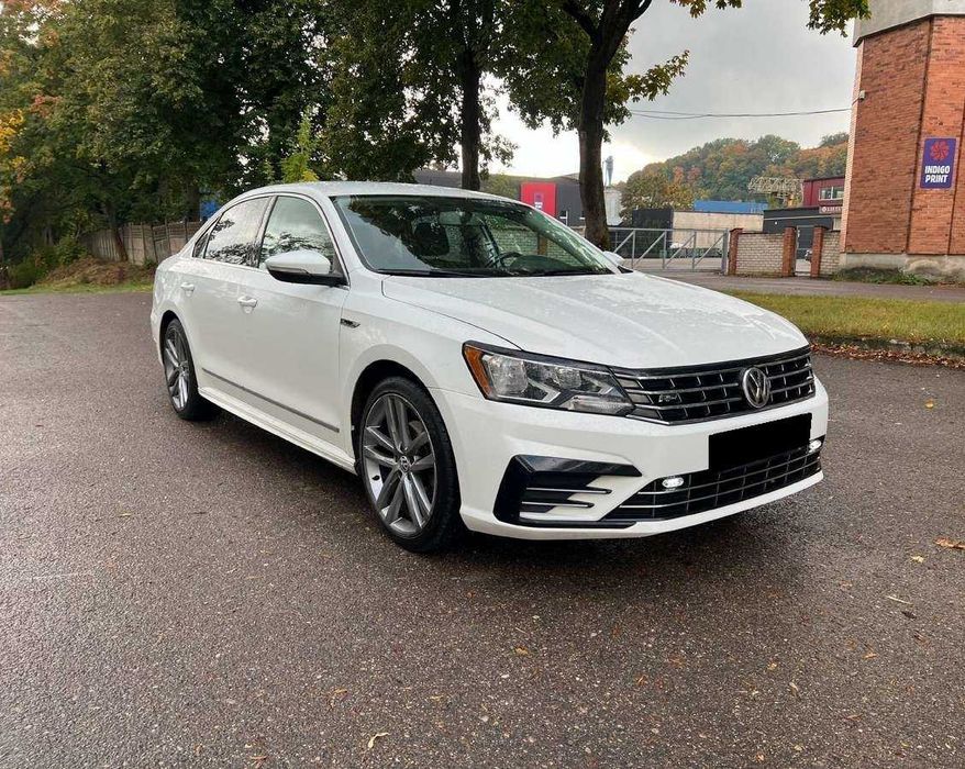 Volkswagen Passat 2017 року