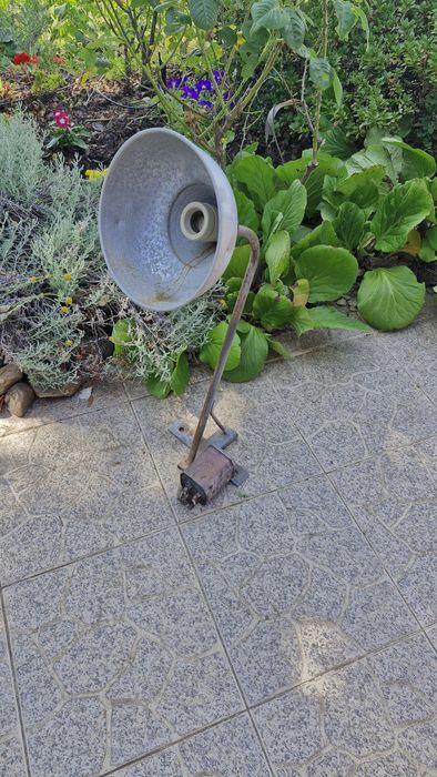 Candeeiro industrial