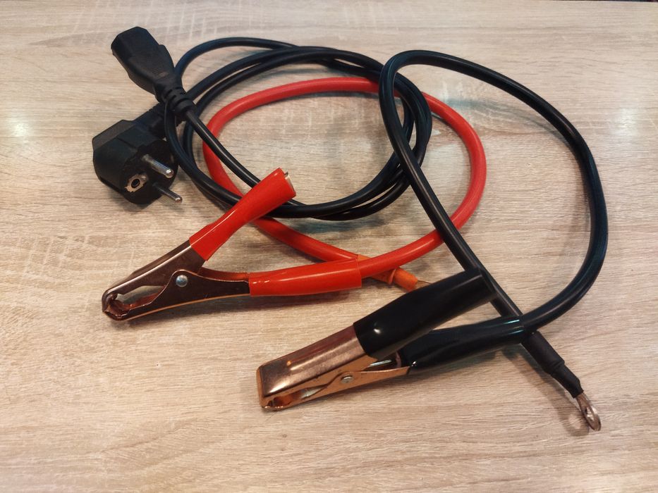 Безперебойник -  Інвертор з функцією зарядки 8 А (UPS) EaSun