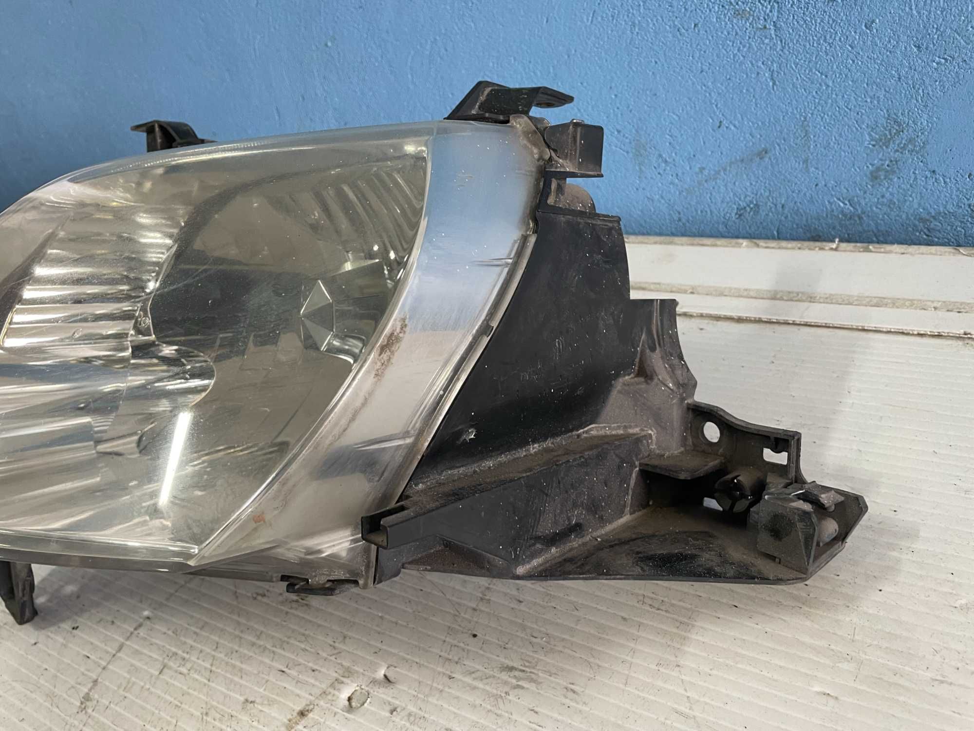 KOMPLET Lampa przednia prawa + lewa/lewy+prawy przód Mazda MPV Europa