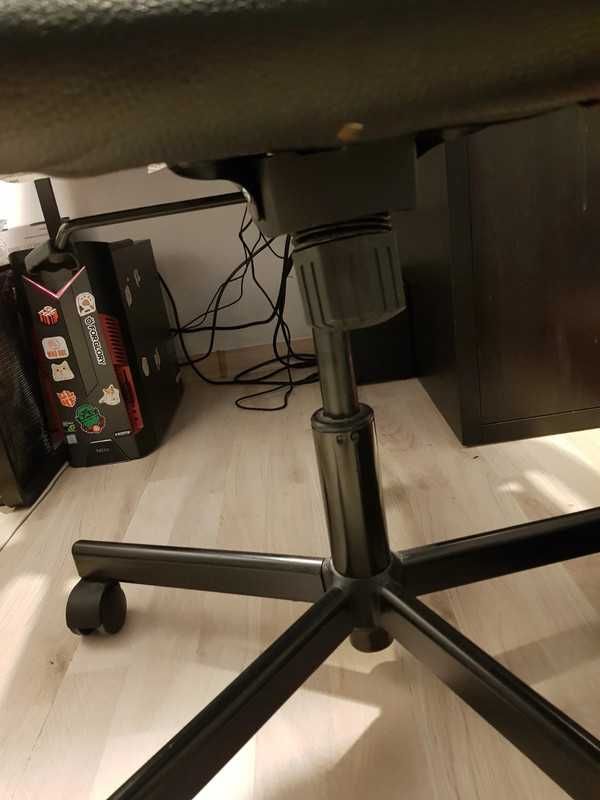 Krzesło renberget IKEA