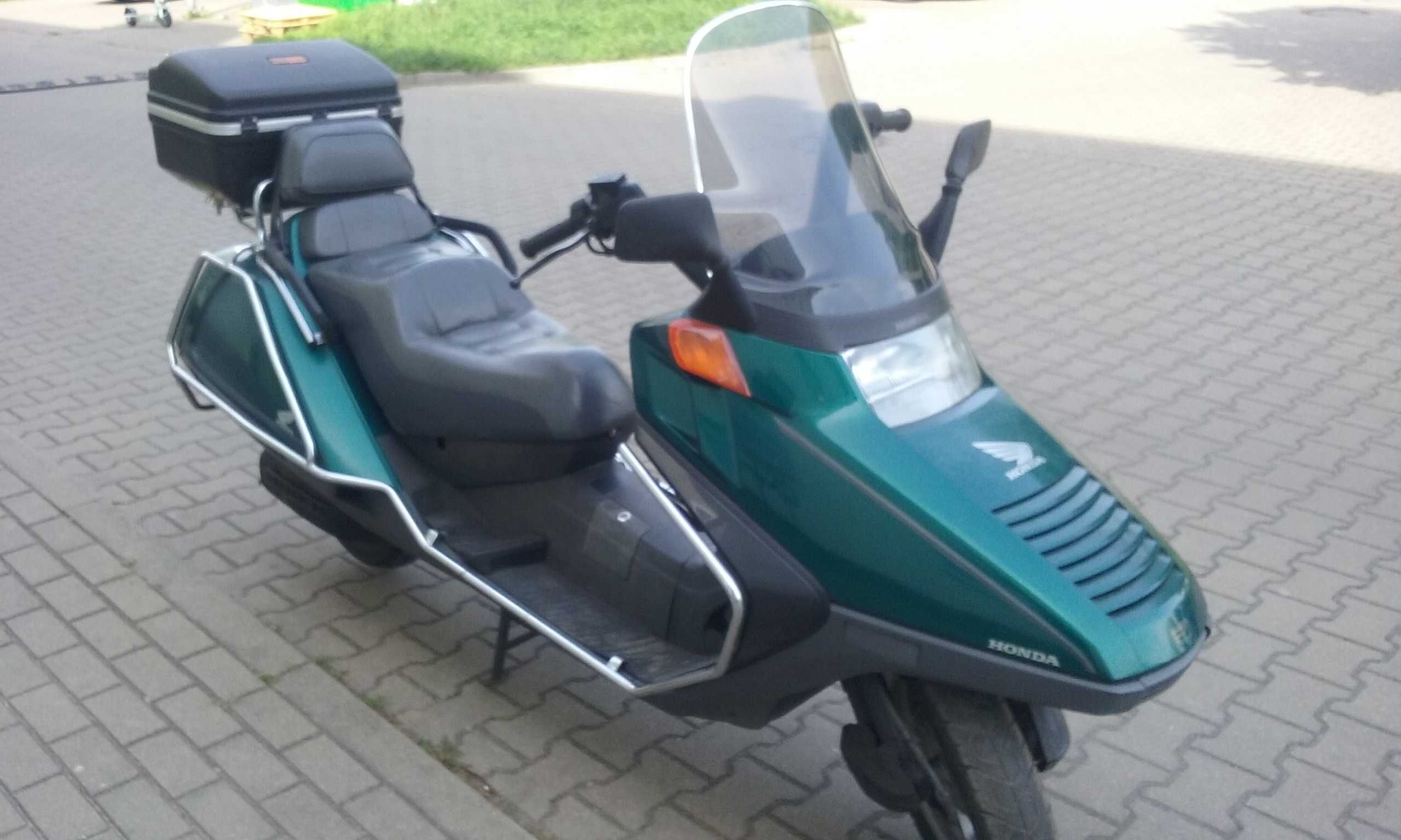 Sprzedam skuter Honda cn250 Helix