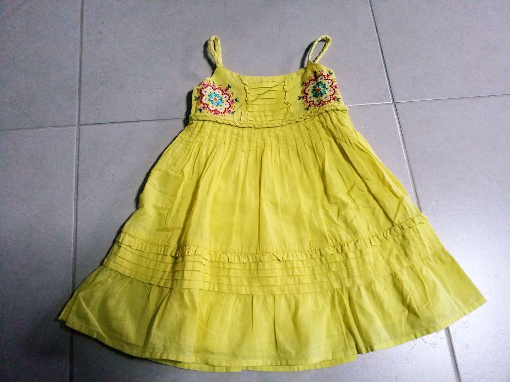 Roupa de bebê menina dos 3 aos 12 meses