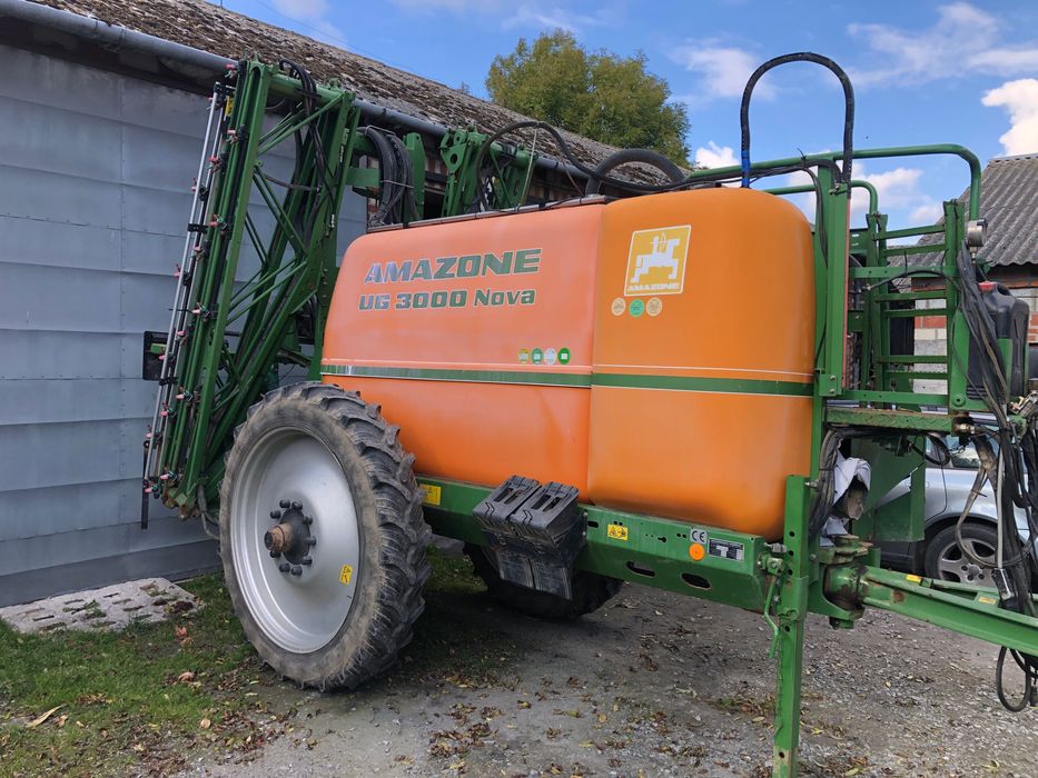 Opryskiwacz ciągany Amazone UG Nova 3000 unia hardi Kverneland