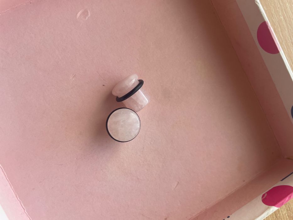 Плаги з рожевого кварцу 10 мм