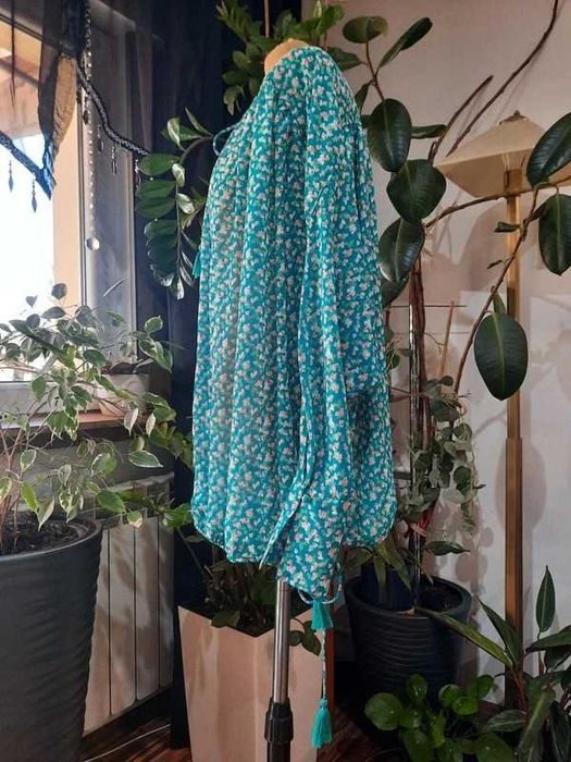 Turkusowa bluzka w drobne kwiatki - H&M