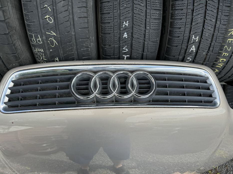 Maska Przednia Złota Komplentna Audi A4 B5 FL 99-01