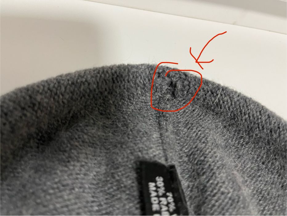 Шапка Giorgio Armani