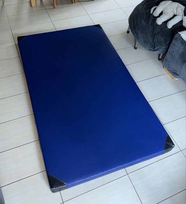 Materac gimnastyczny 200x120x10 cm idealny do ćwiczeń