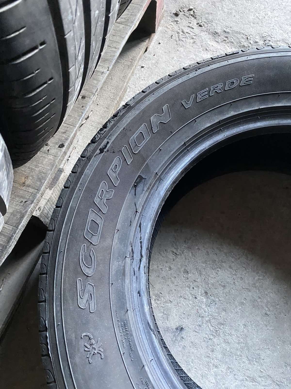 235.65.17 Pirelli 4шт лето БУ склад шины резина из Европы 65 R17