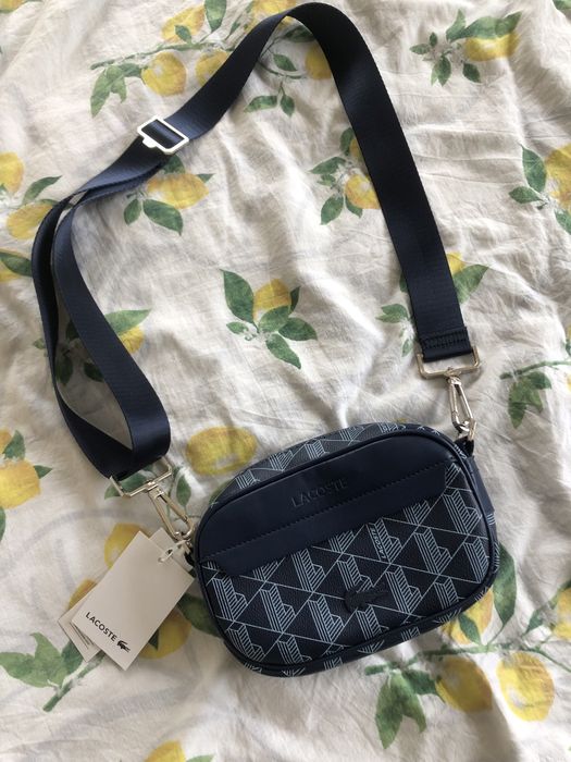 Сумка Lacoste monogram crossbody bag