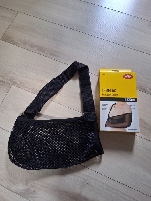 Temblak roz. S kolor czarny