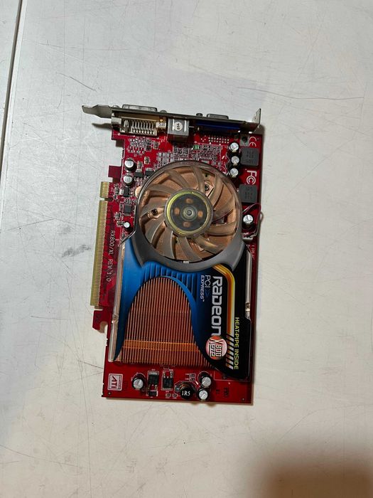 Gigabyte GA-945P-S3 (com cpu, ram, gpu) Intel 945