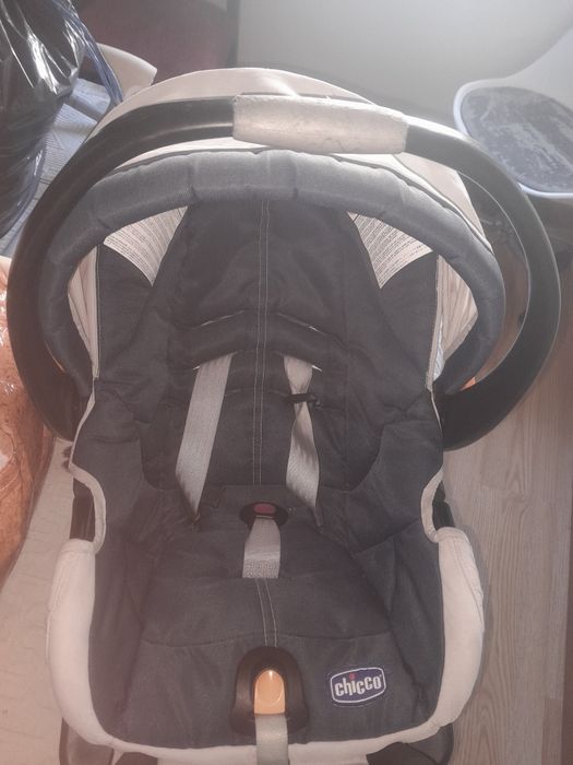 Vendo ovo da chicco com isofix