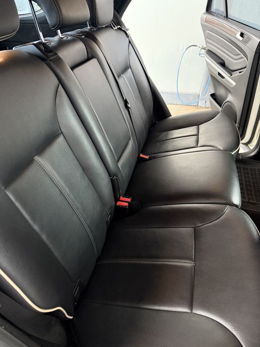 Mersedes Benz M Class 2011