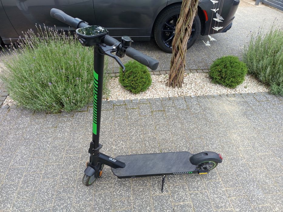 Sprzedam hulajnogę elektryczną. Stan idealny