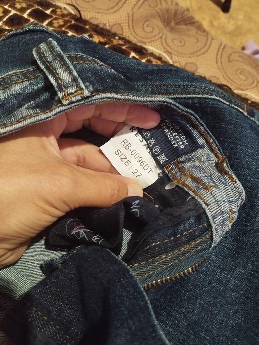 Джинси,стан нових