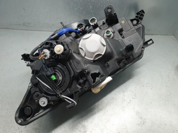 Ótica / farol direita NISSAN X-Trail (T32)