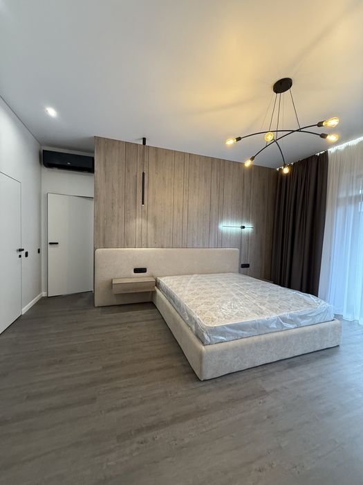 Будинок з газом в Стоянці! Закрите котеджне містечко з озером!