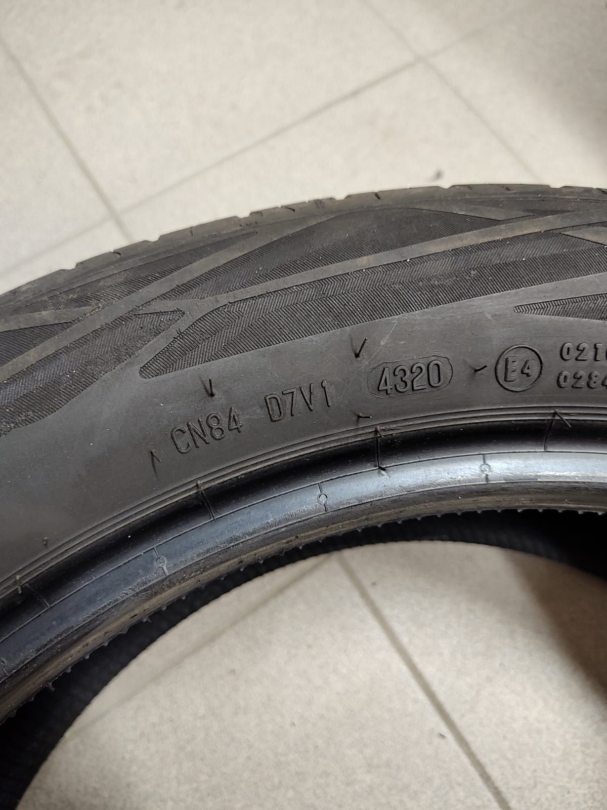 4 opony letnie 235/50 R19 V XL Continental