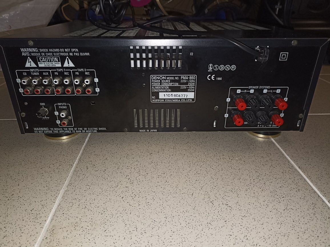 Amplificador Deno. Vendo ou troco