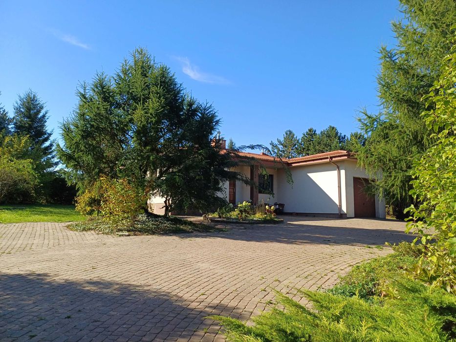 Dom na sprzedaż w spokojnej okolicy blisko Lublina