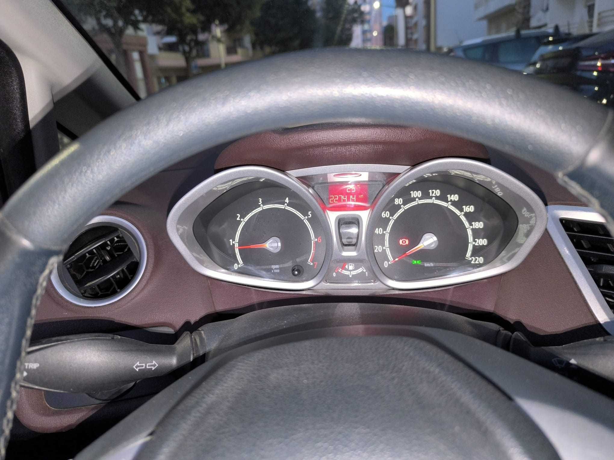 Ford Fiesta Titanium 1.2