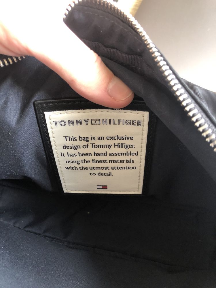 Сумка бананка Tommy Hilfiger. Оригинал