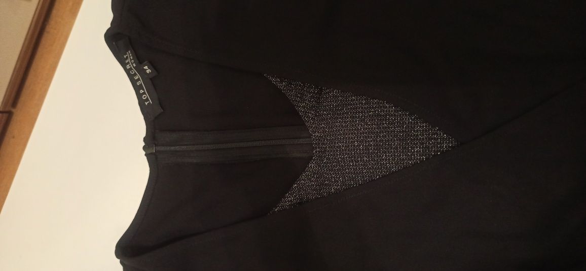 Elegancki kombinezon Top Secret roz 34