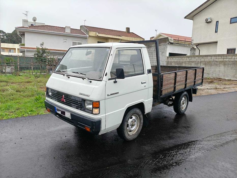Mitsubishi L300 caixa aberta